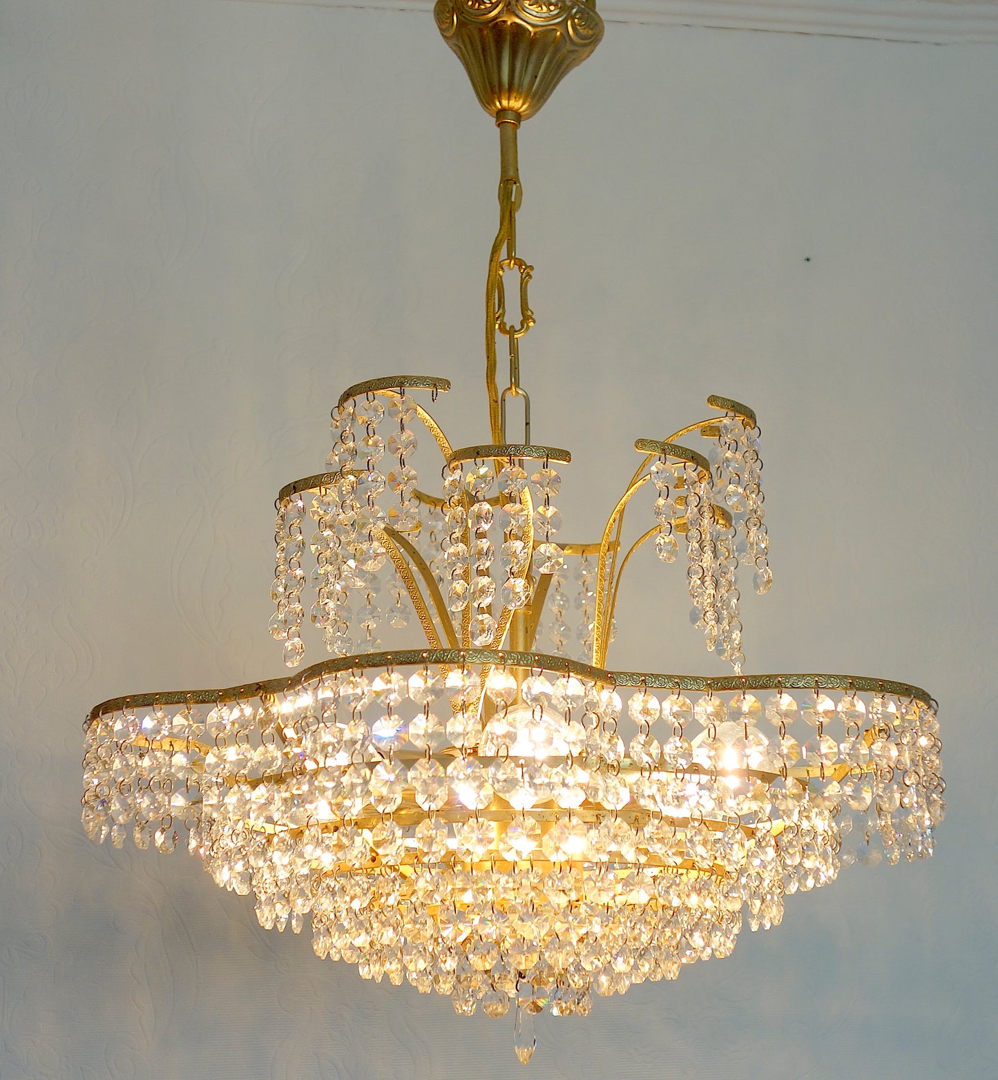 Hochwertige Messing Bleikristall Kronleuchter, 1960er