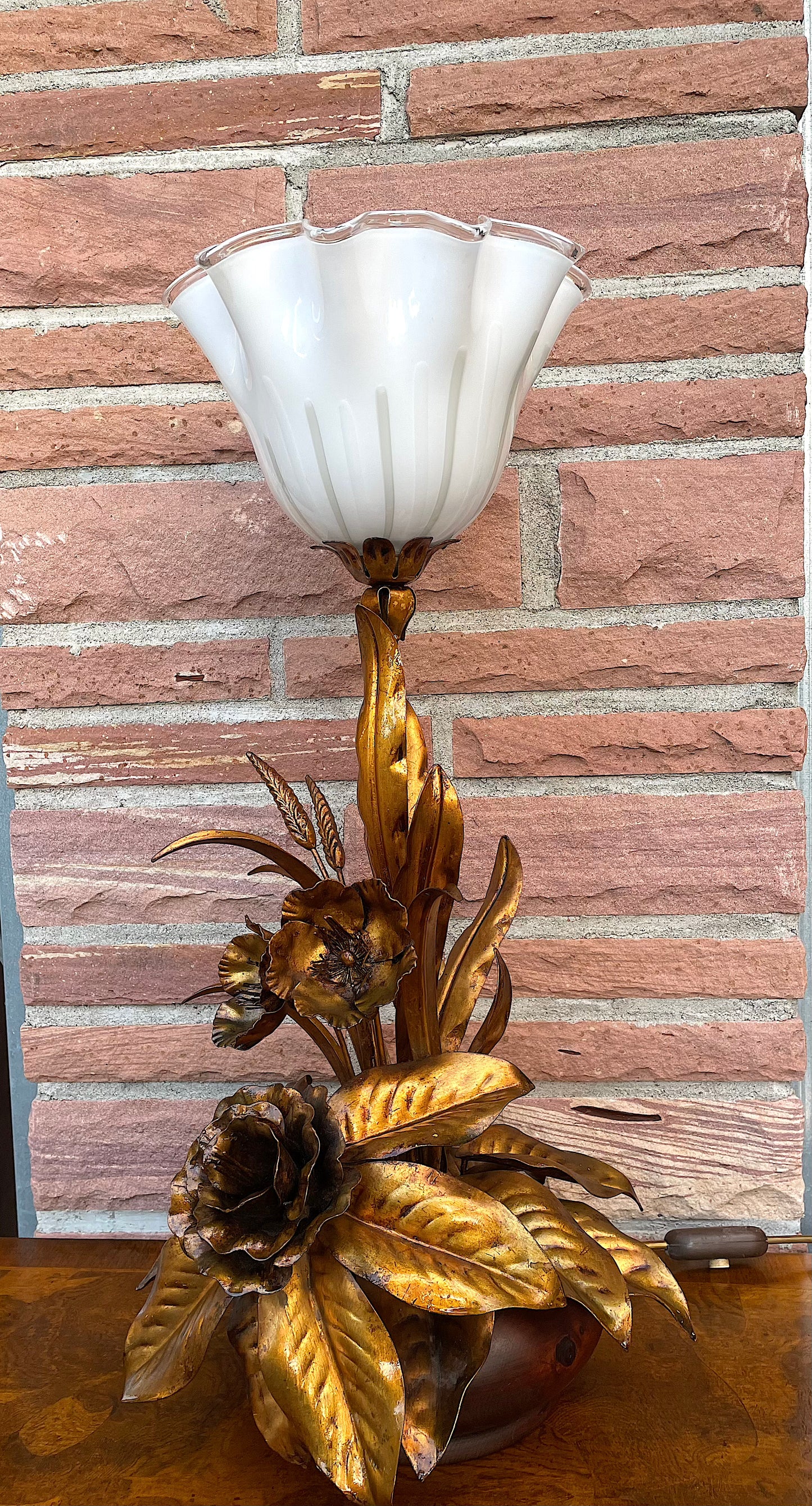 Vintage Hans Kögl Weizenähren und Blumen Tischlampe, 1960er