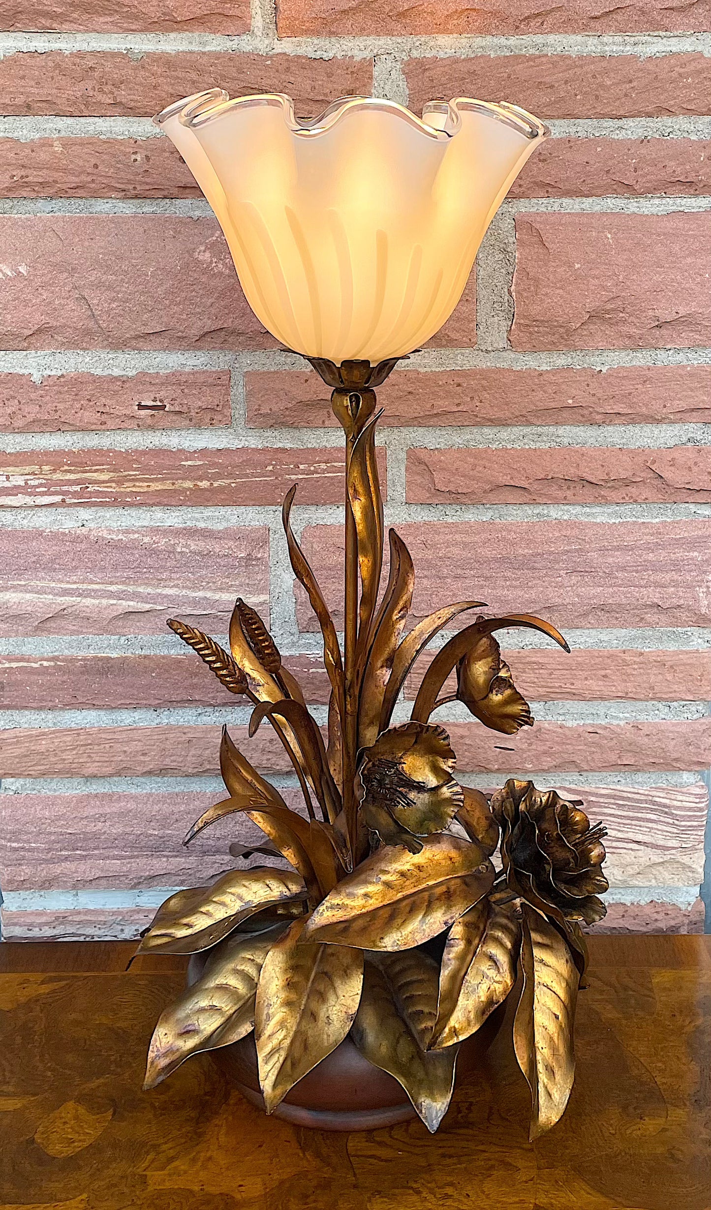 Vintage Hans Kögl Weizenähren und Blumen Tischlampe, 1960er