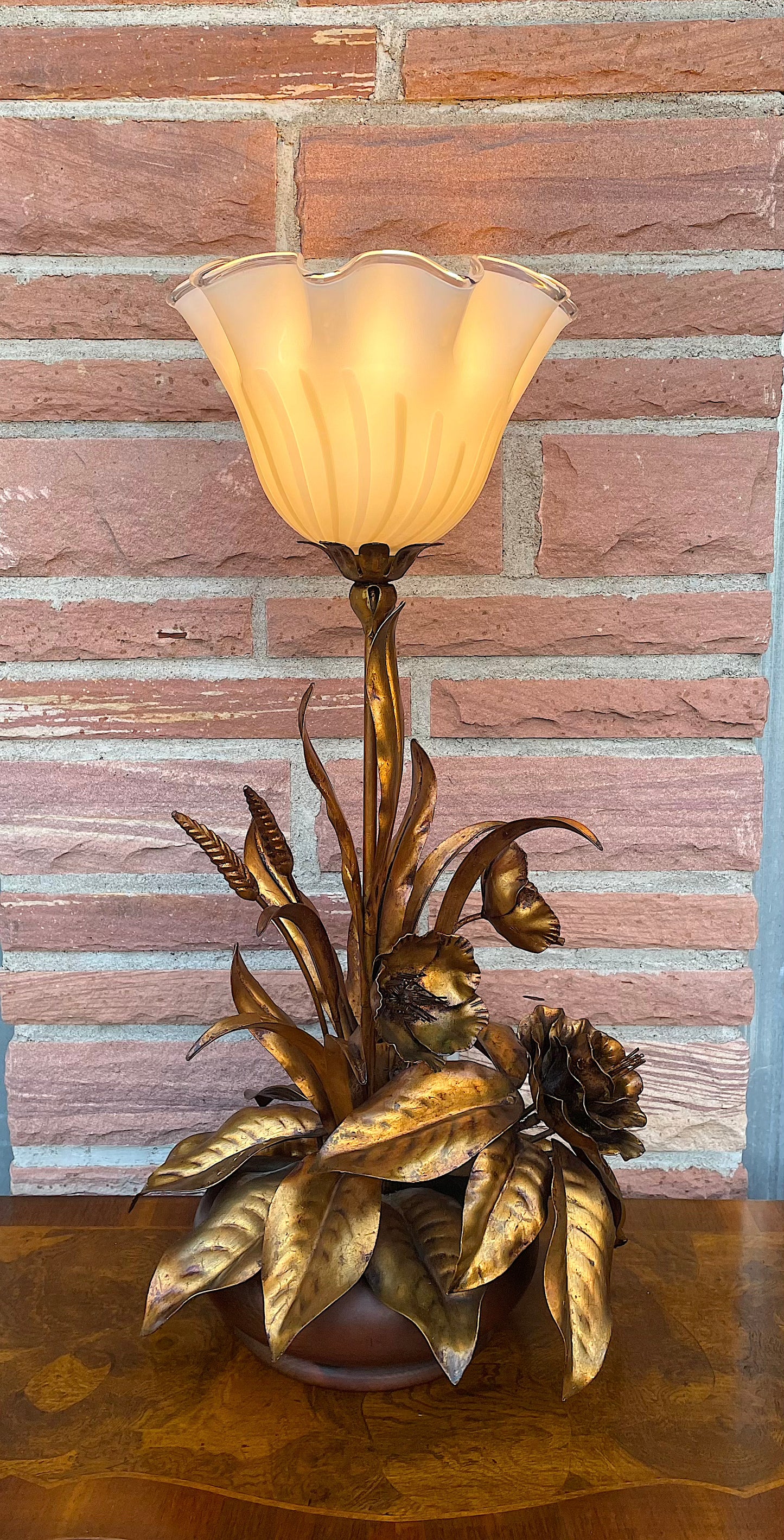 Vintage Hans Kögl Weizenähren und Blumen Tischlampe, 1960er